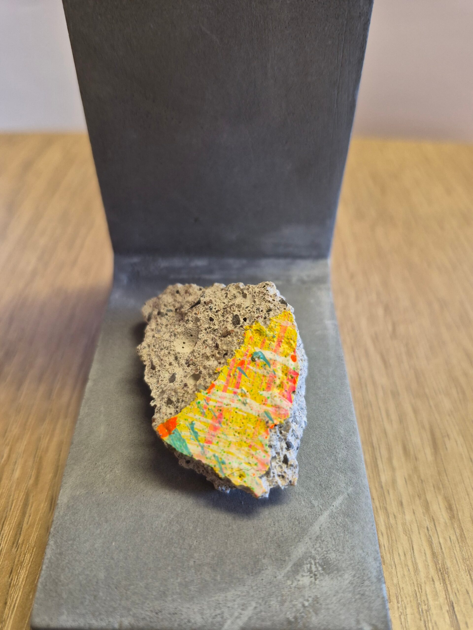 Stunning Genuine Piece of The Berlin Wall Mounted on Replica Panel of The Wall - Image 12